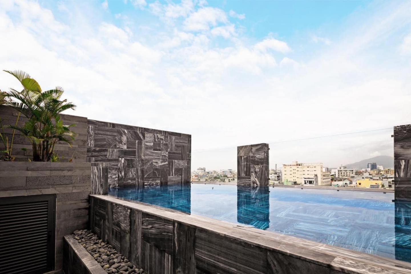 Hoang Thinh Hotel & Apartment Danang Exterior foto